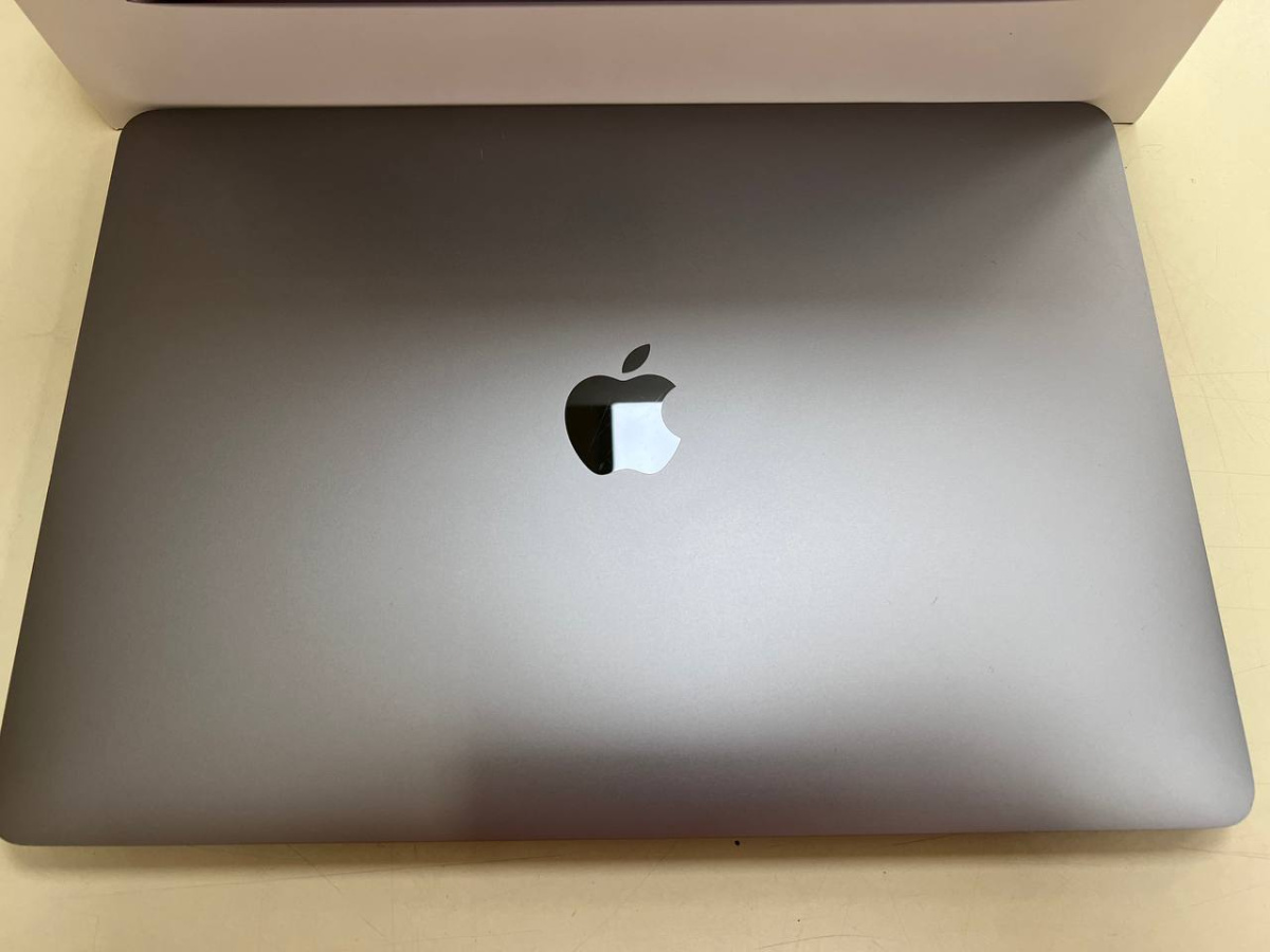 Ноутбук Apple MacBook Pro 13 2019 A2159