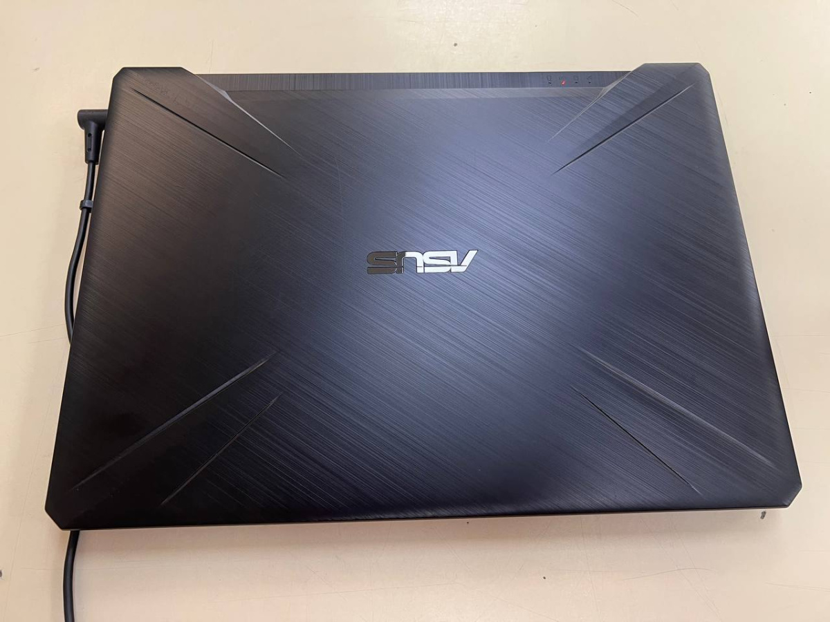 Ноутбук ASUS; Ryzen 7 3750H, GeForce GTX 1660 Ti, 16 Гб, 500 Гб, 500 Гб