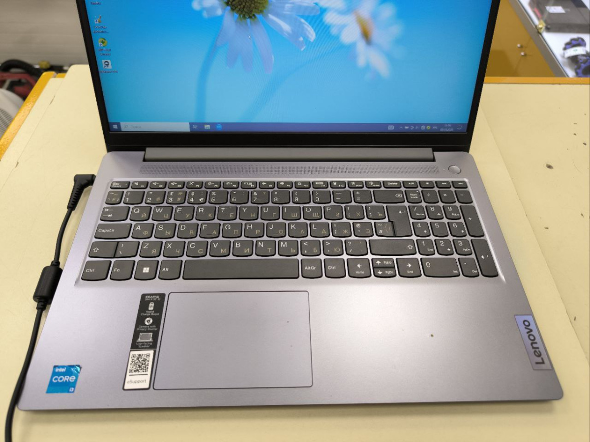Ноутбук Lenovo ideapad 15; Core i3-1305U, Intel UHD Graphics, 8 Гб, 240 Гб, Нет