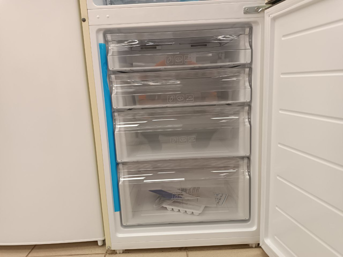 Холодильник Haier C2F636CCFD