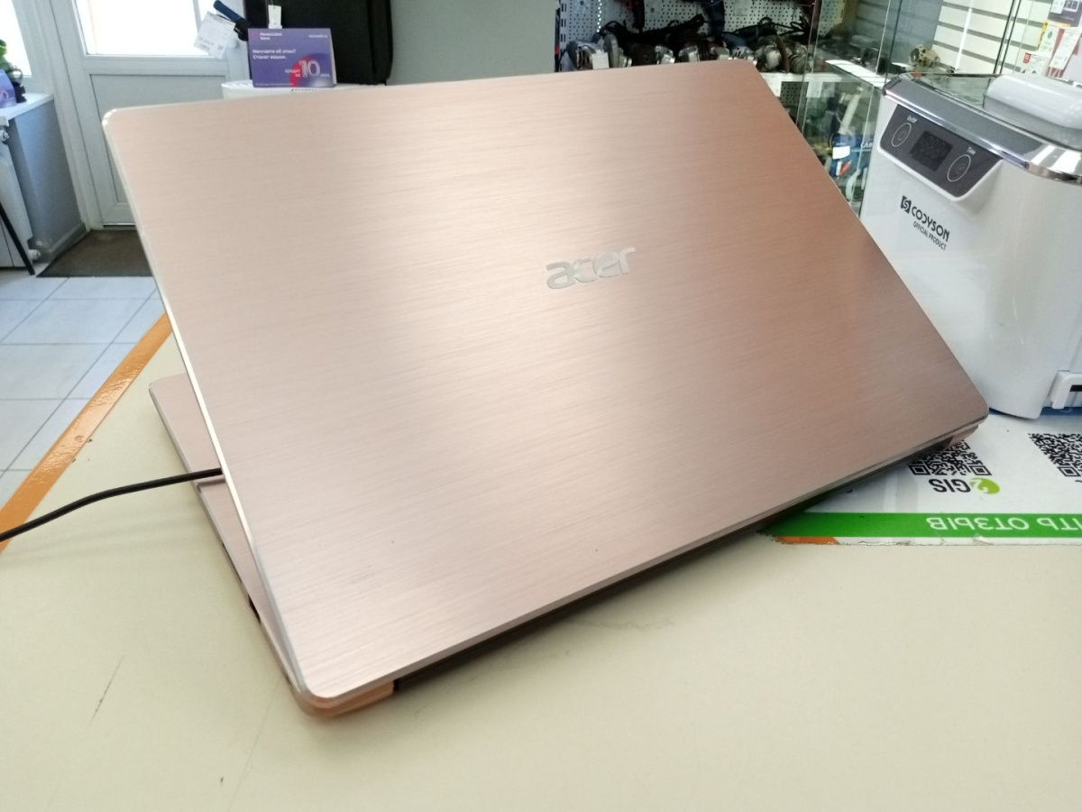 Ноутбук Acer; Core i3-10110U, HD Graphics, 8 Гб, 240 Гб, Нет