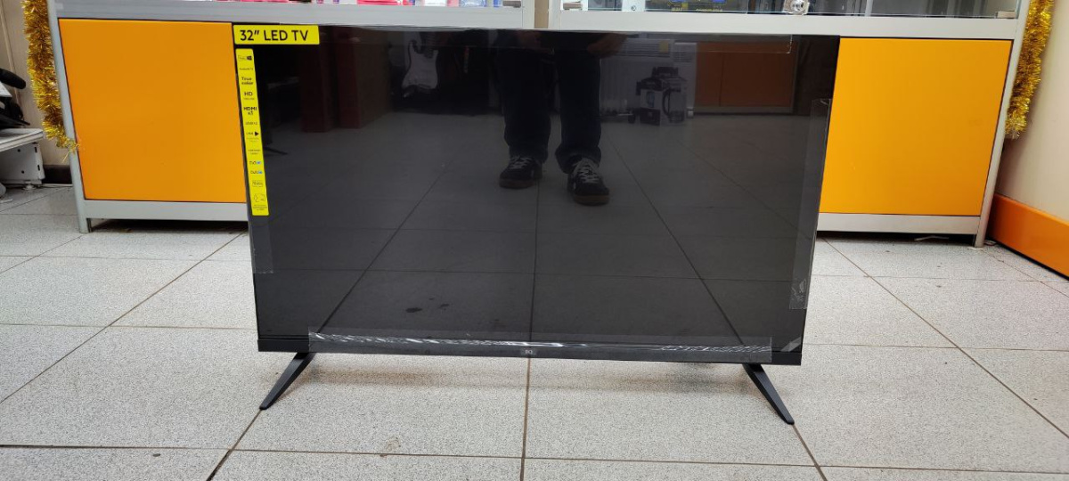 LED Телевизор BQ 32FS01B