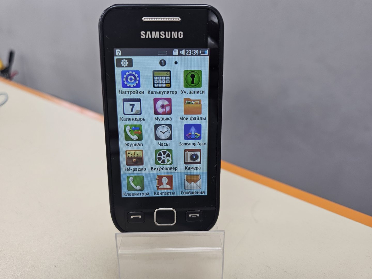Смартфон Samsung GT-S5250