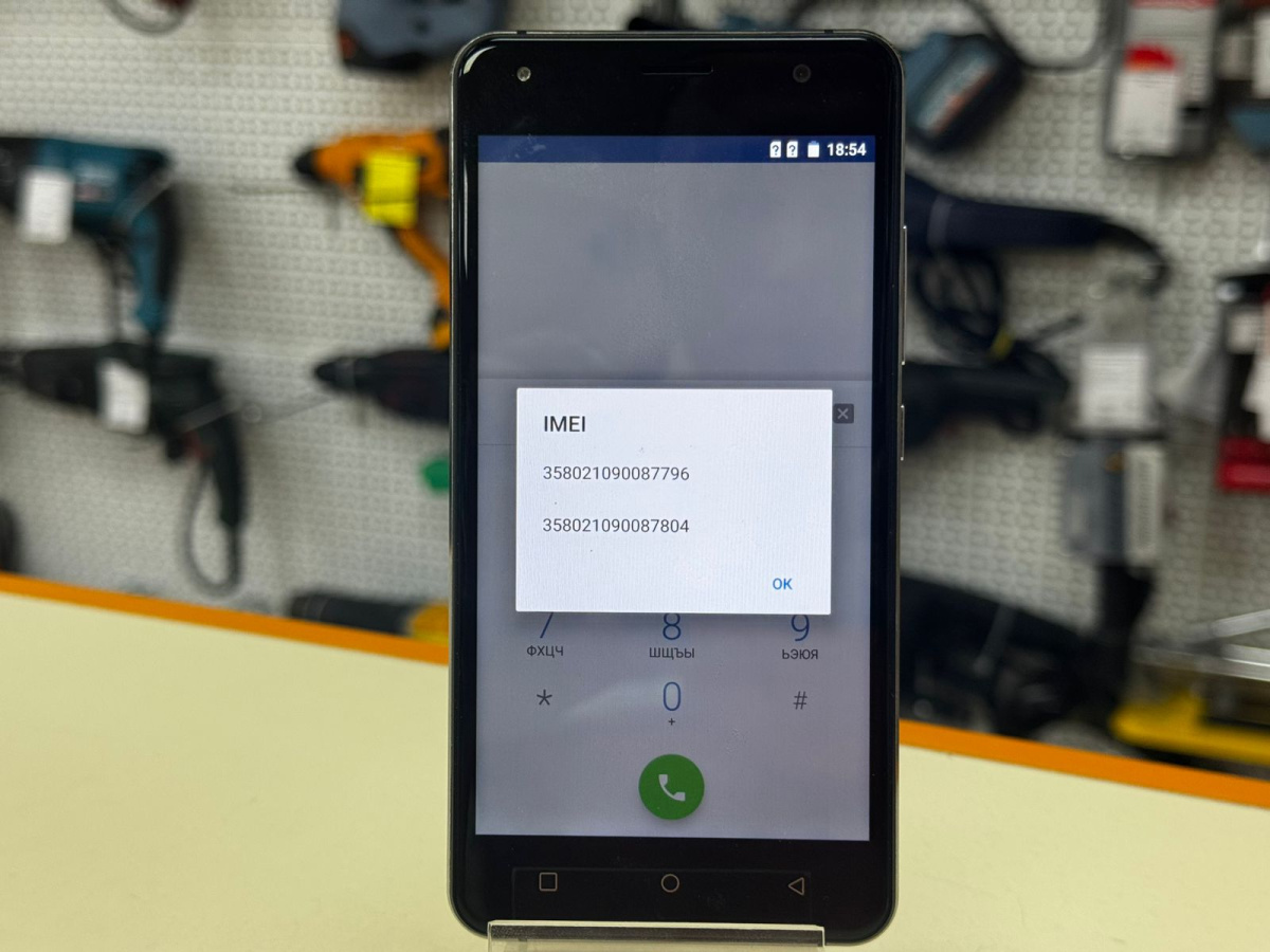 Смартфон Prestigio PSP5518DUO