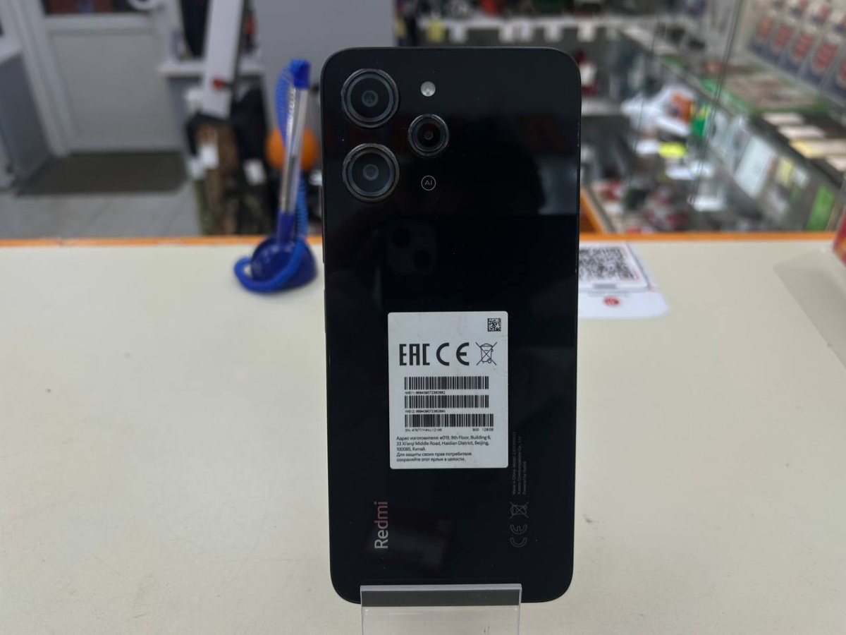 Смартфон Xiaomi Redmi 12 4/128