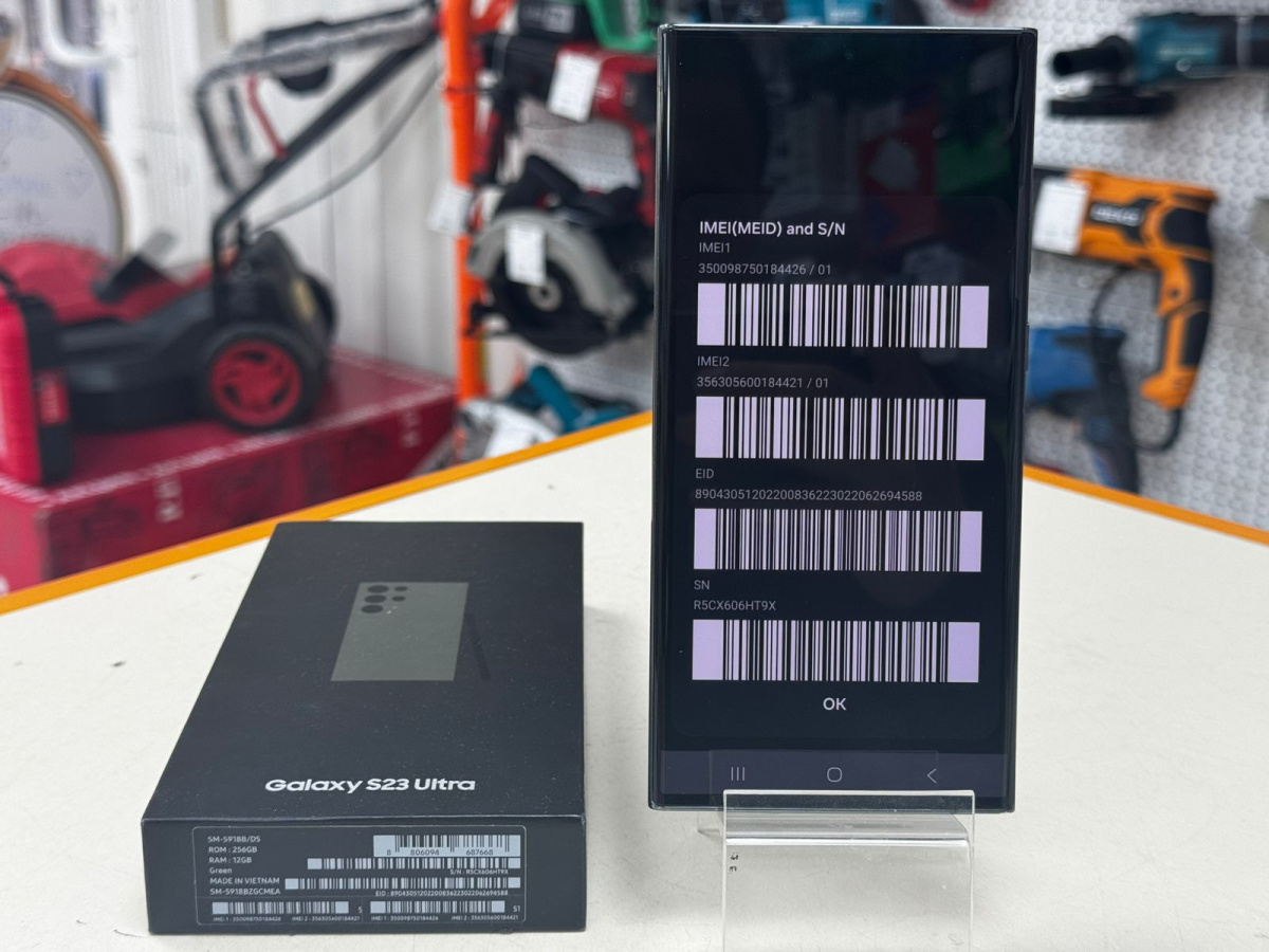 Смартфон Samsung Galaxy S23 Ultra 256Gb