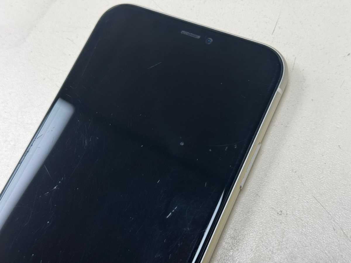 Смартфон Apple iPhone 11 128Gb