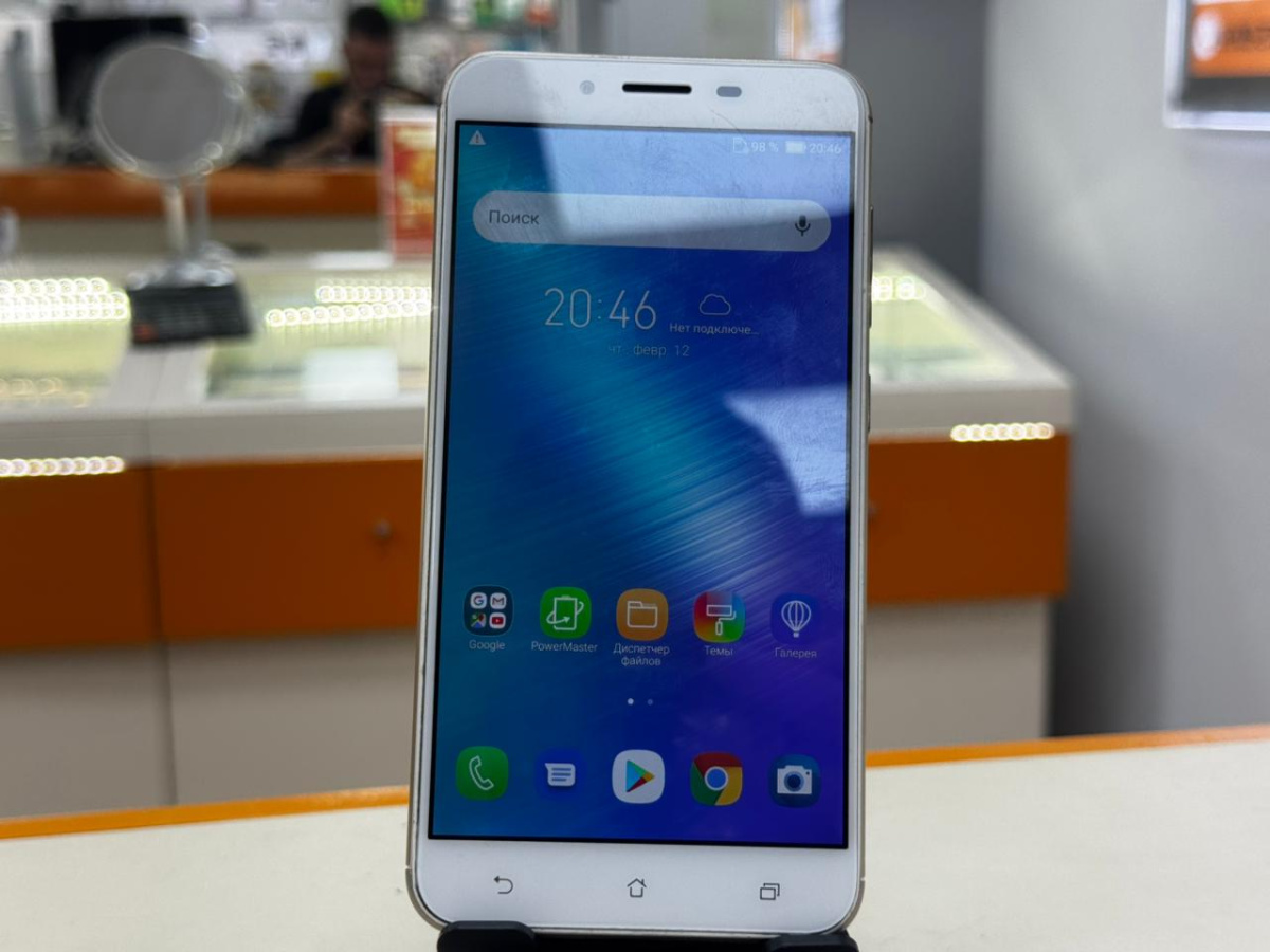 Смартфон Asus ZC553KL