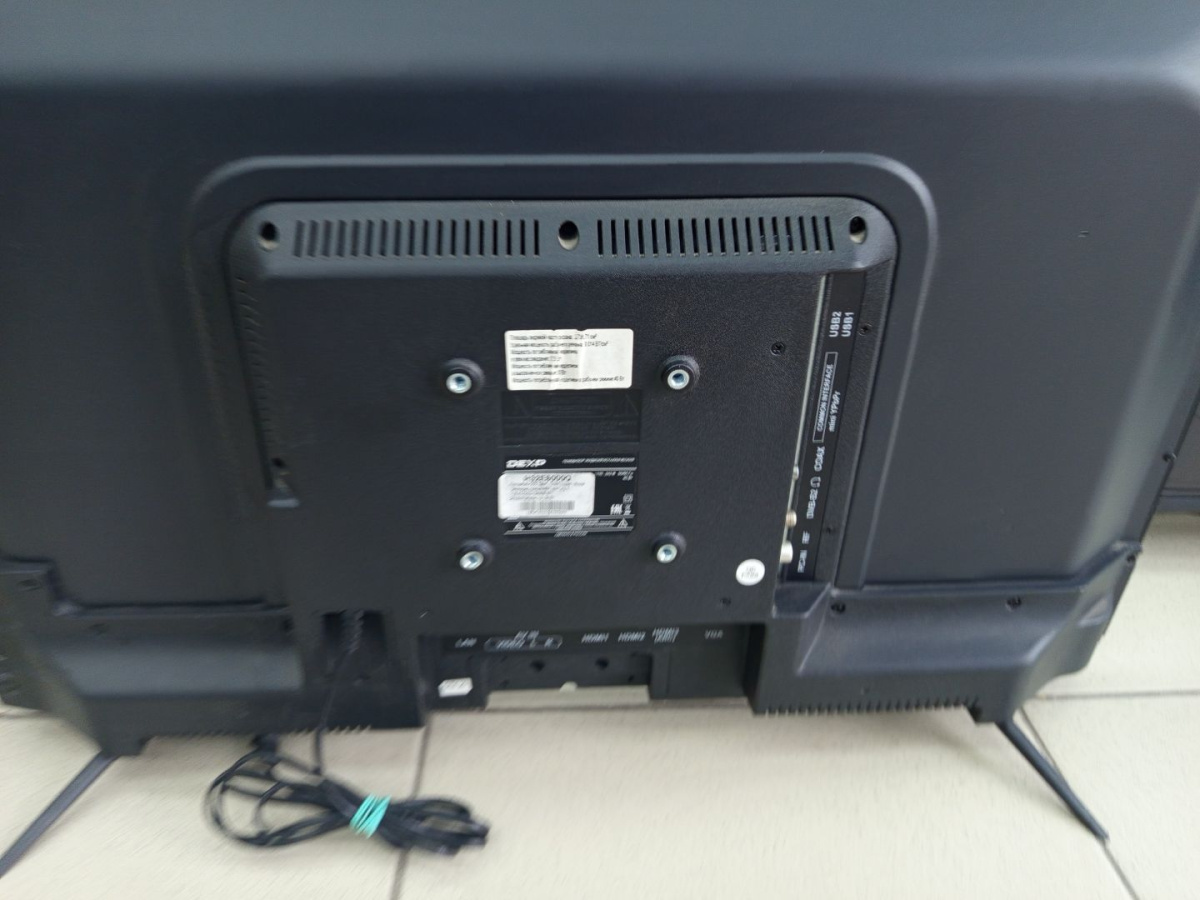 LED Телевизор Dexp H32E8000QHD