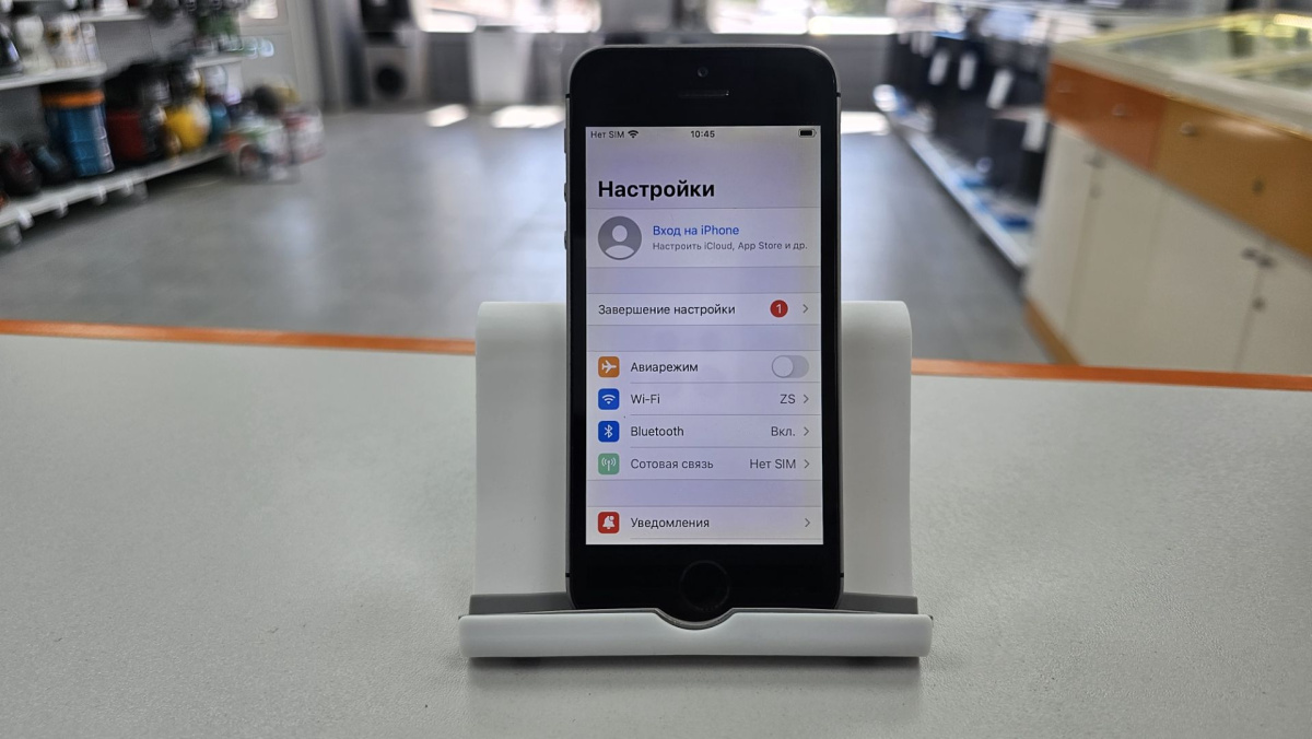 Смартфон Apple iPhone 5SE 32Gb