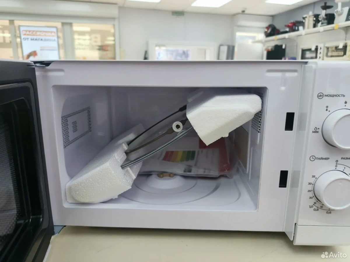 Микроволновая печь Leran FMO 20M22W