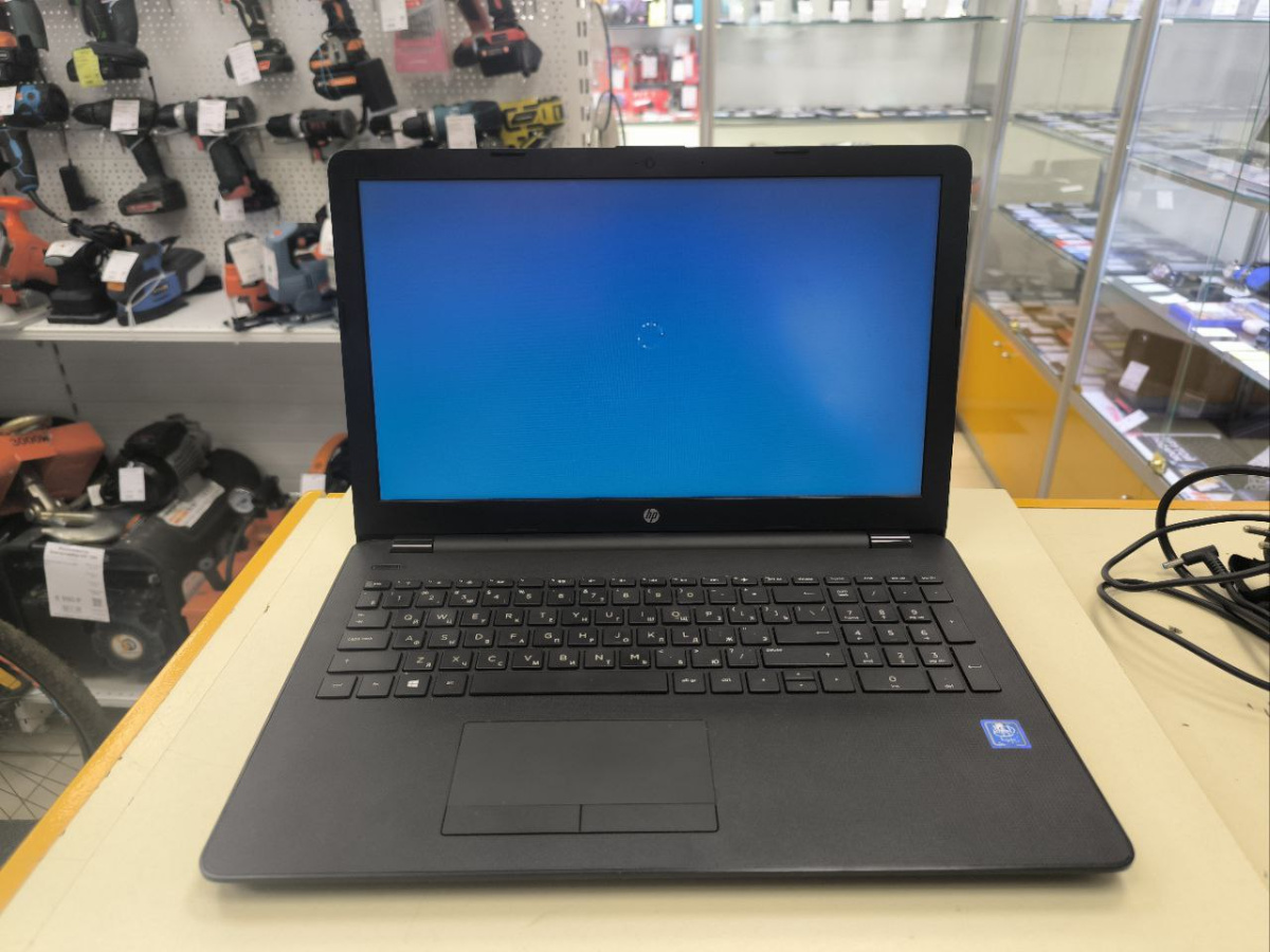 Ноутбук HP hp 15-ra058ur; Celeron N3060, Intel HD Graphics 5000, 4 Гб, 500 Гб