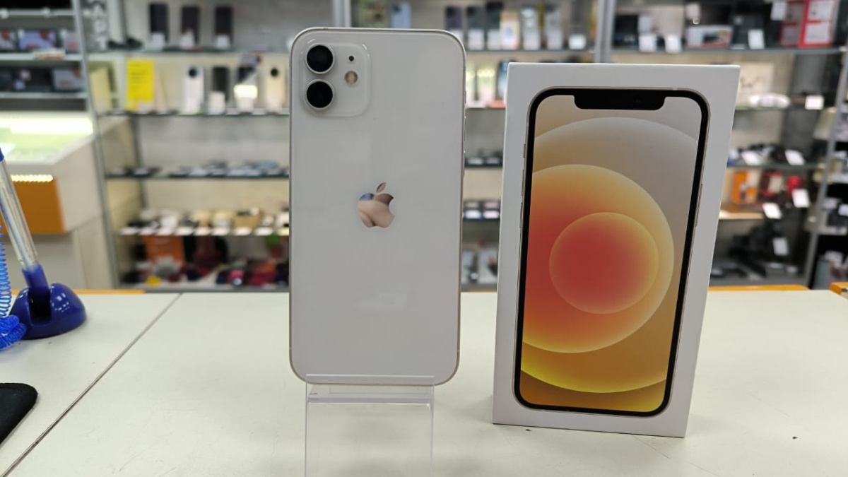Смартфон Apple iPhone 12 64Gb