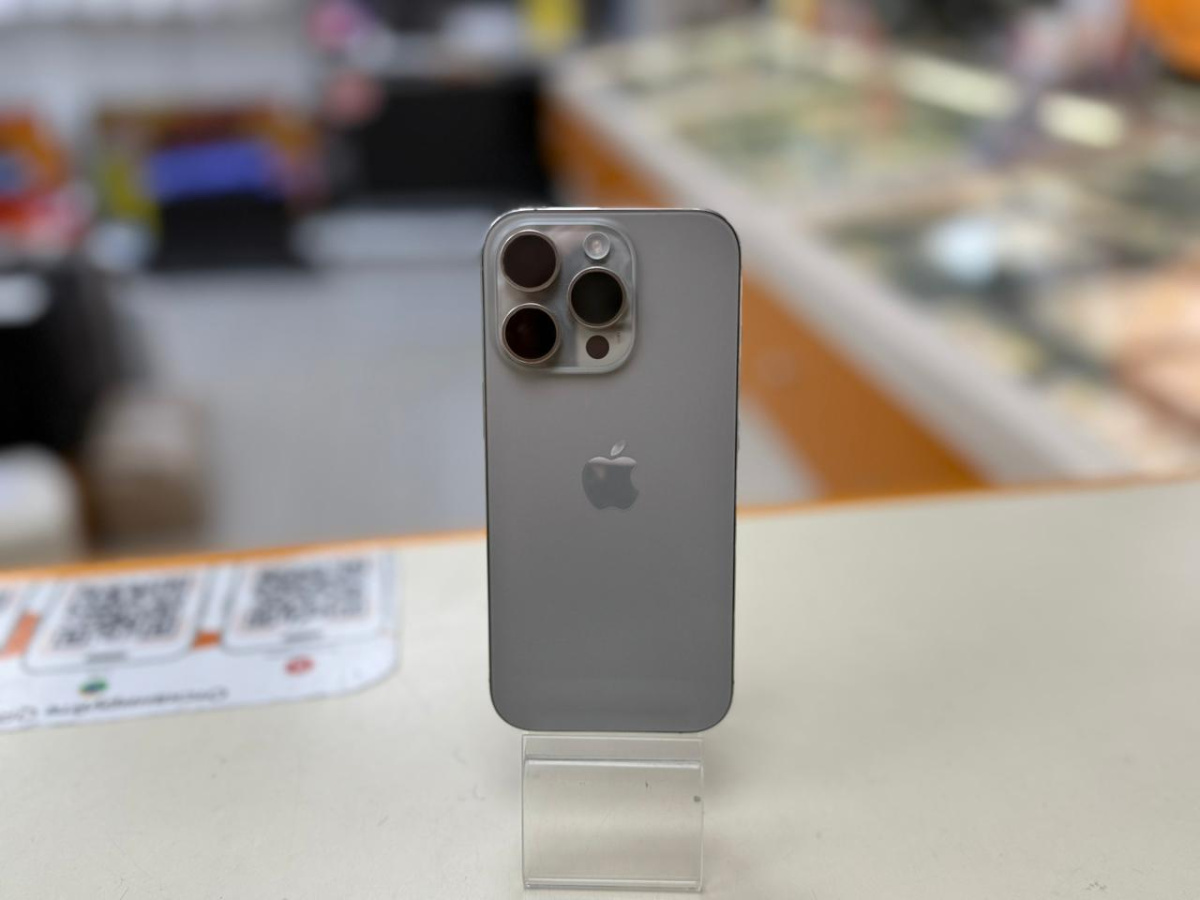 Смартфон Apple Iphone 16 Pro 256Gb