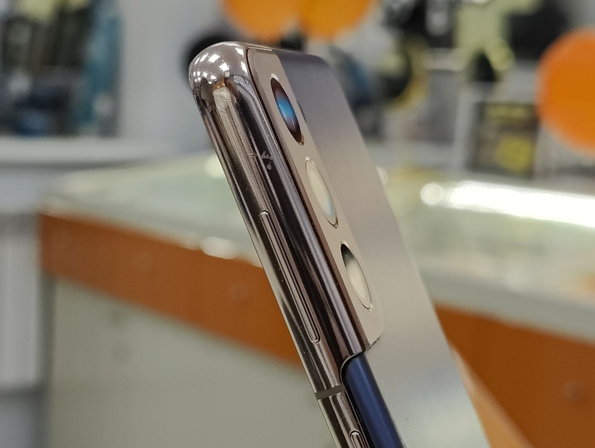 Смартфон Samsung Galaxy S21 5G 8/128