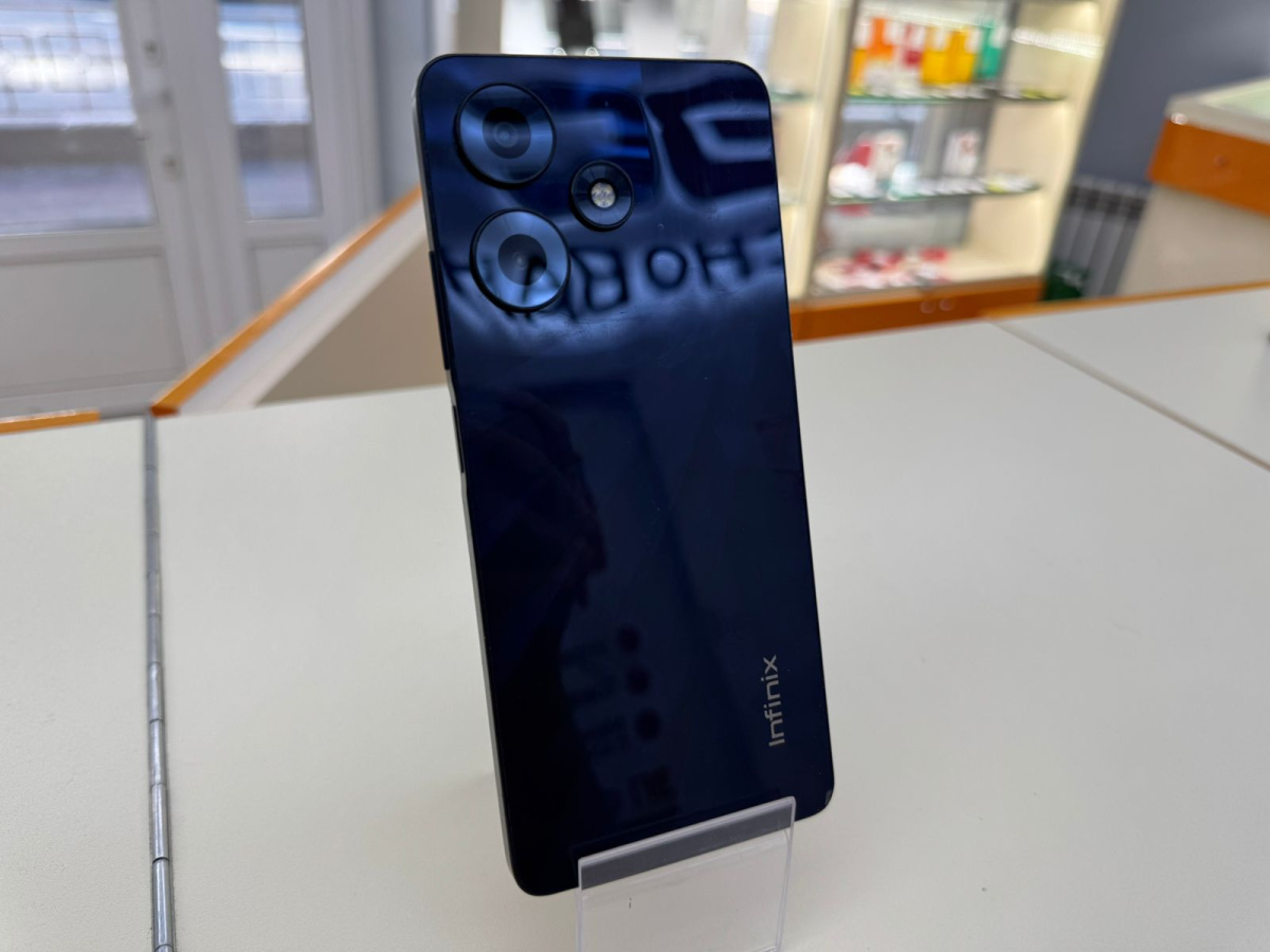 Смартфон Infinix HOT 30 4/128