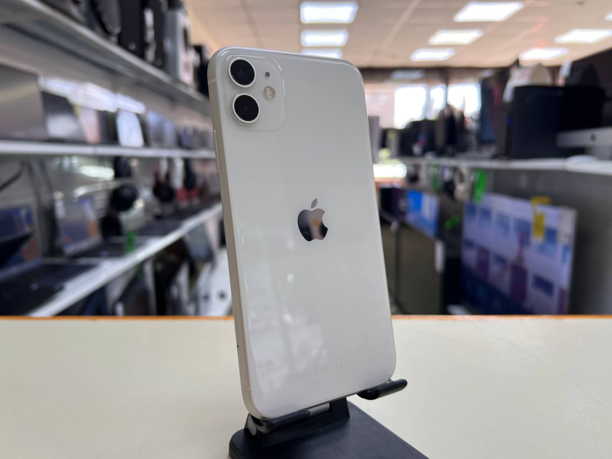Смартфон Apple iPhone 11 128Gb