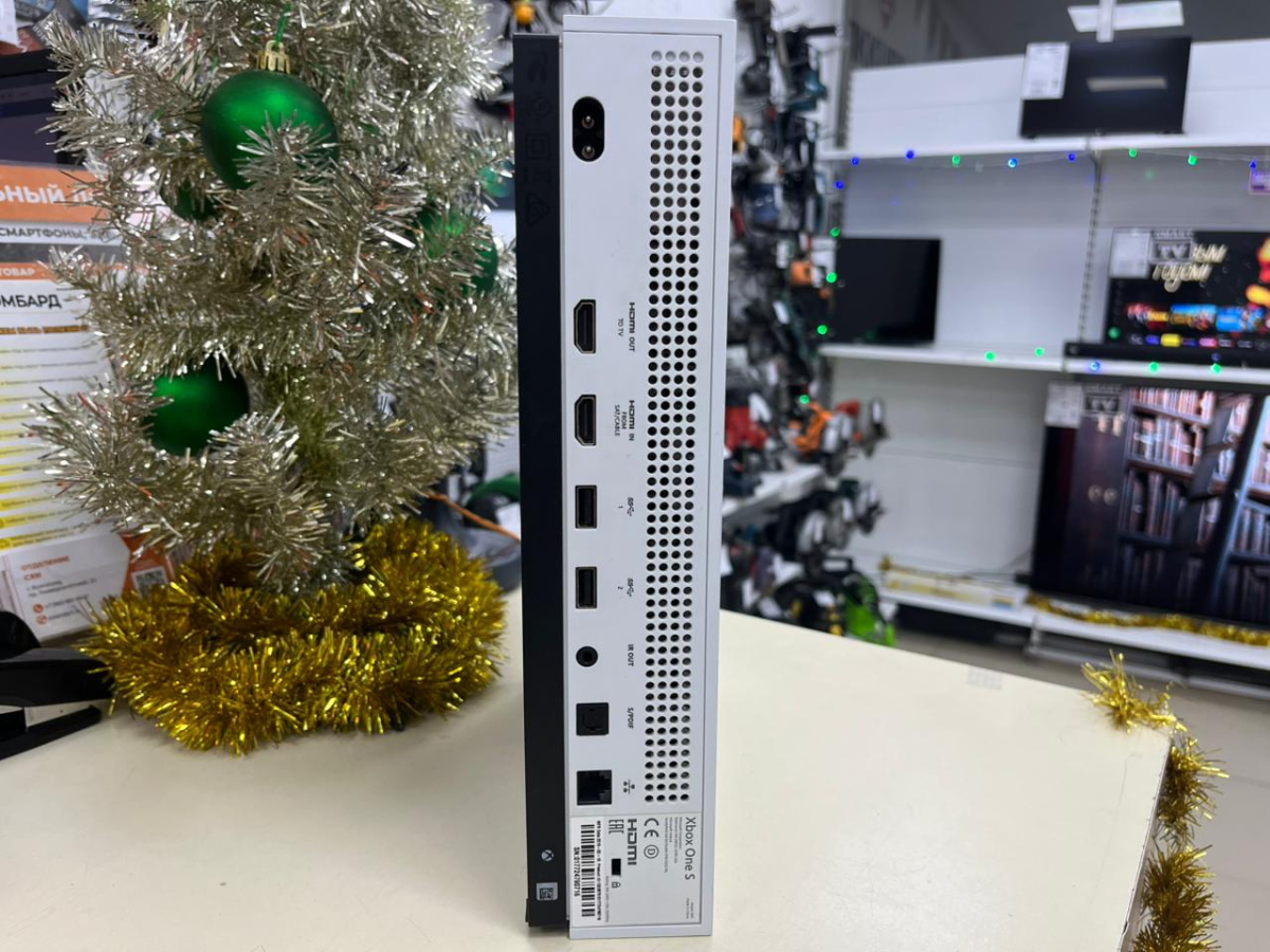 Игровая приставка Xbox One S 1TB