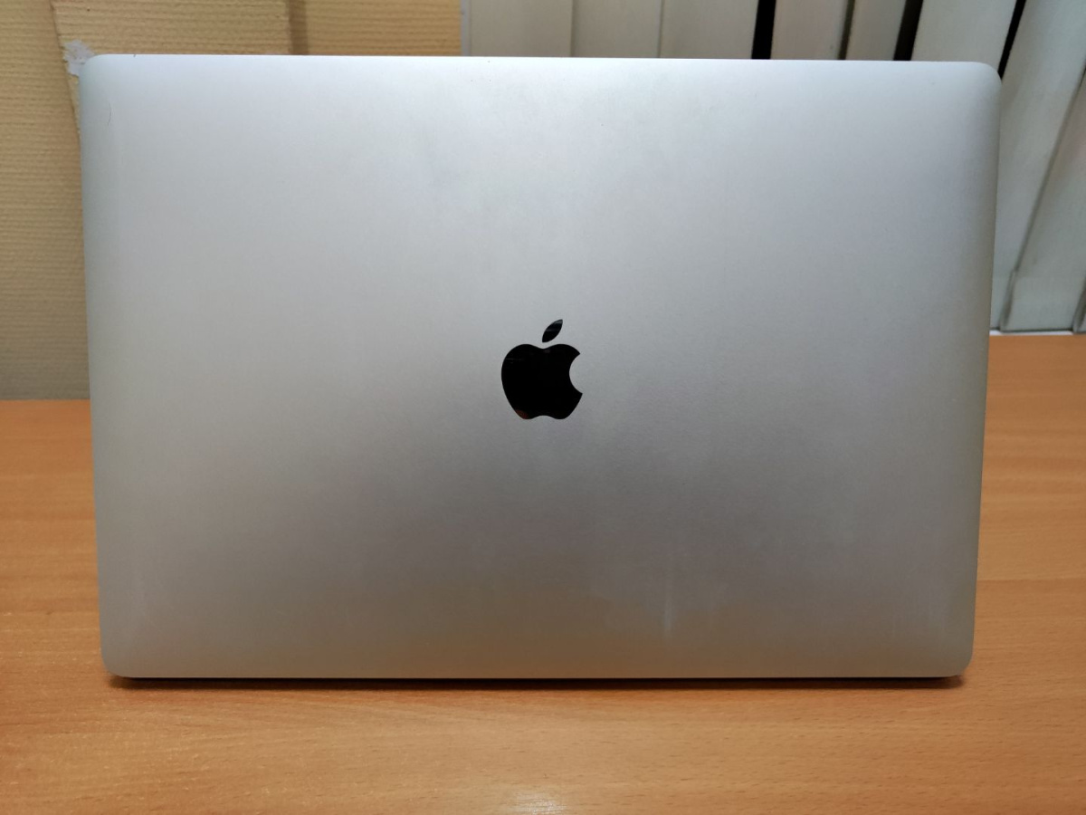 Ноутбук Apple MacBook Pro 15 2017