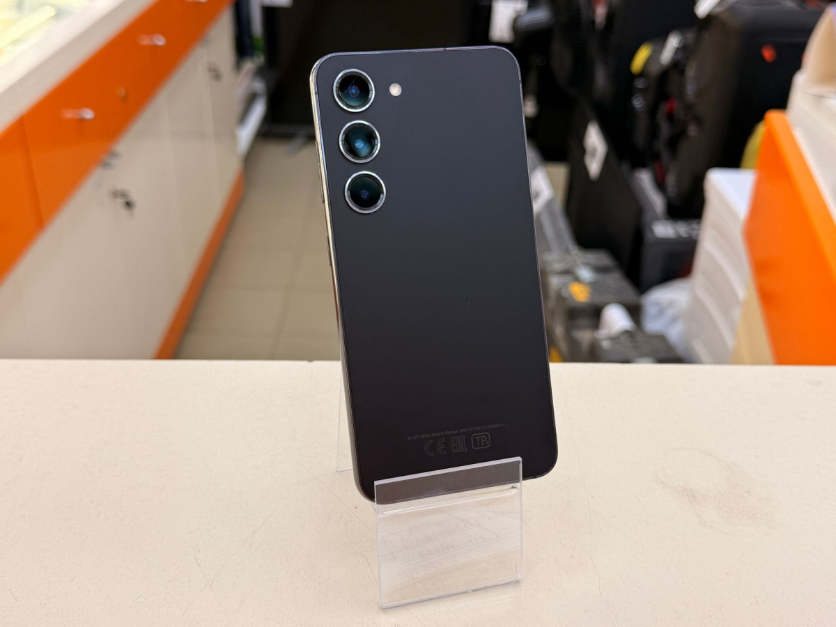Смартфон Samsung Galaxy S23 8/256