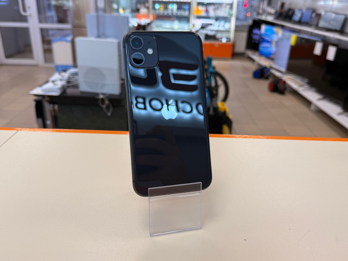 Смартфон Apple iPhone 11 64Gb