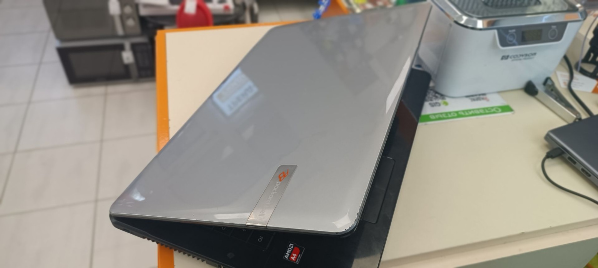 Ноутбук PACKARD BELL EasyNote TE69KB; A4-5000, Radeon HD 8330, 4 Гб, Нет, 500 Гб
