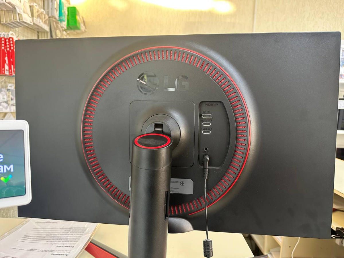 Монитор LG UltraGear 27GL650F-B