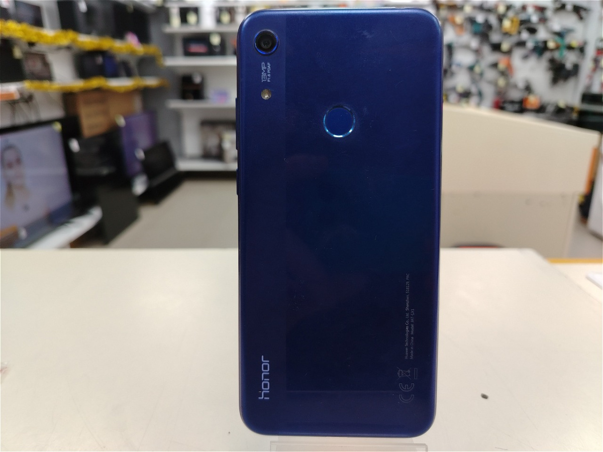 Смартфон Honor 8A 2/32