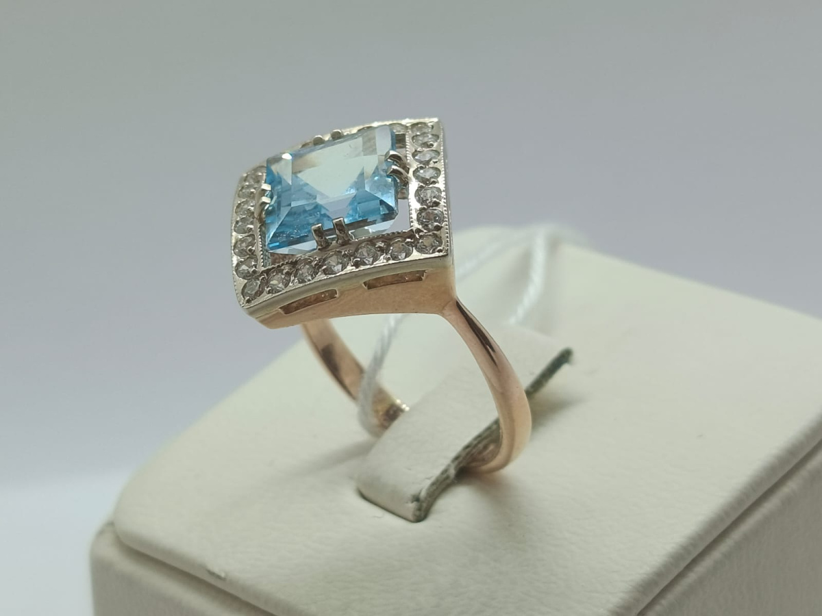 КОЛКМИ585 КОЛЬЦО С КАМНЯМИ (Au 585)