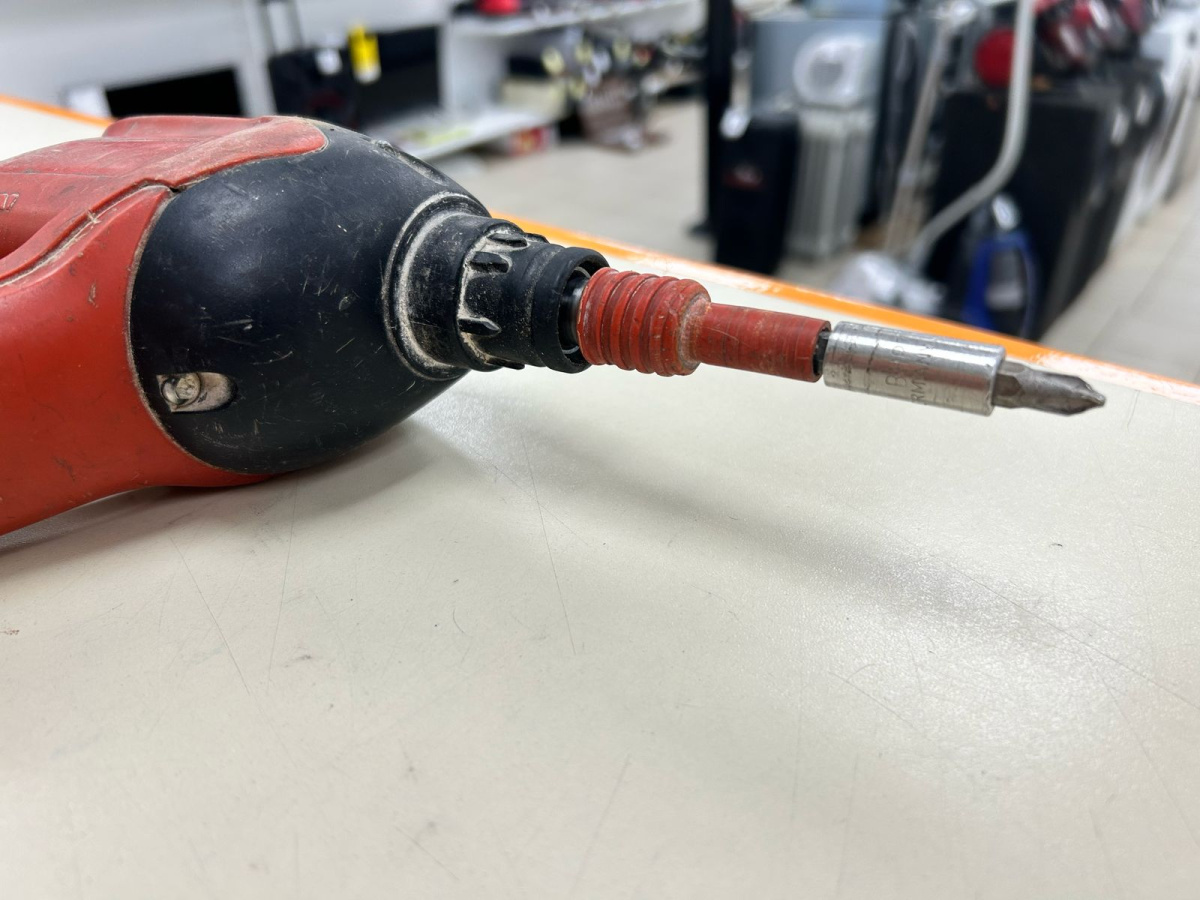 Шуруповерт Hilti SF4000