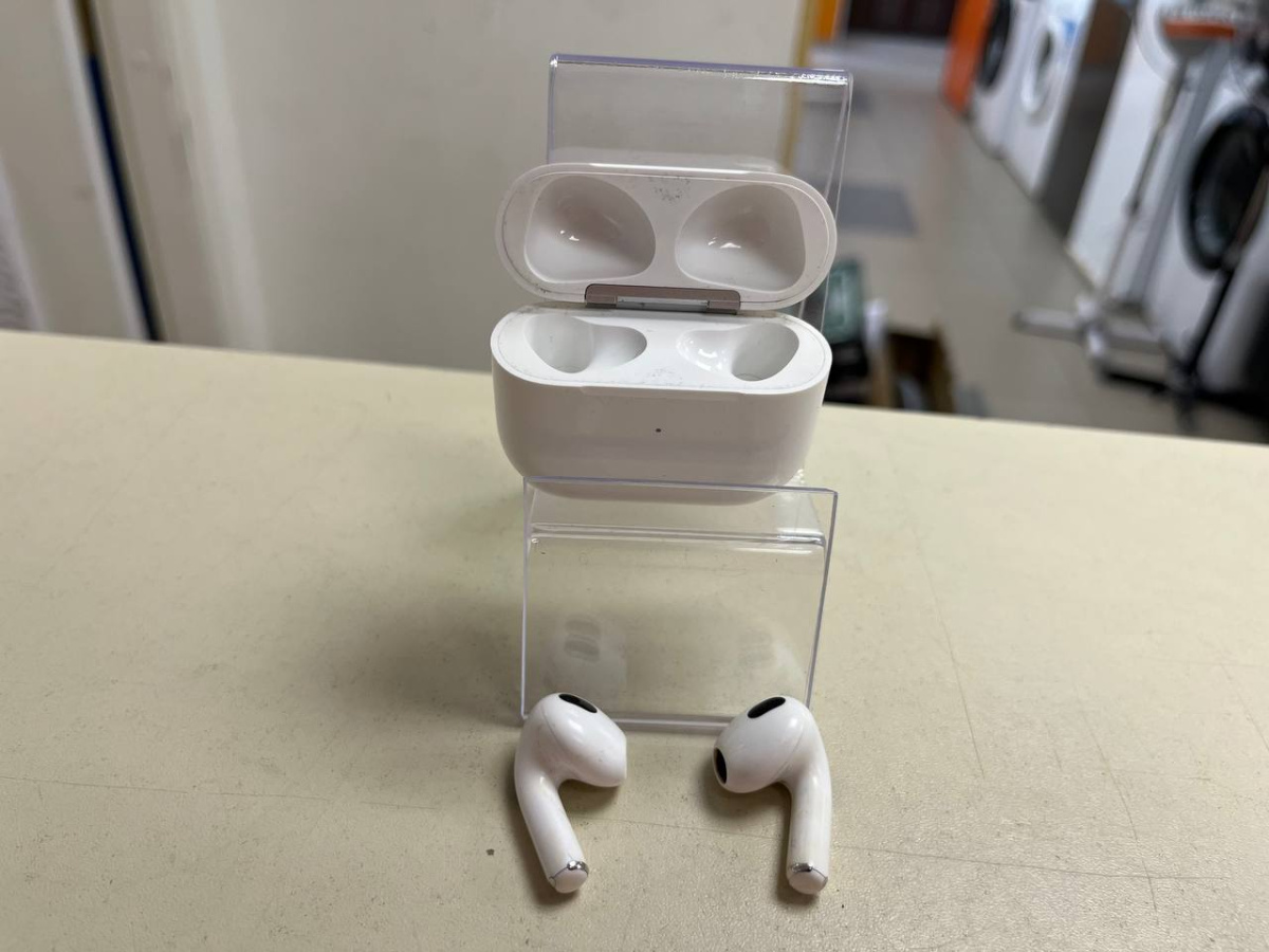 Наушники беспроводные Apple Airpods 3