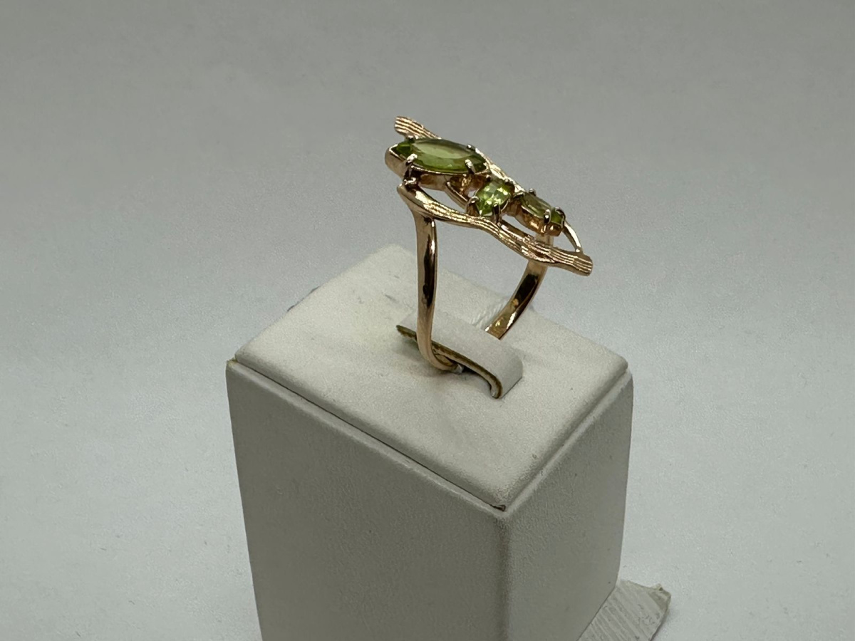 КОЛКМИ585 КОЛЬЦО С КАМНЯМИ (Au 585)