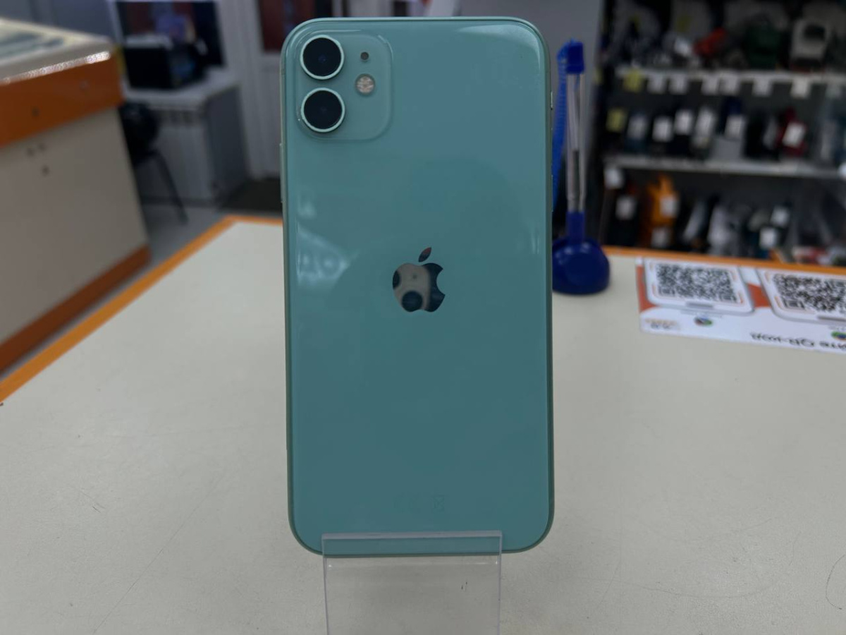 Смартфон Apple iPhone 11 64Gb