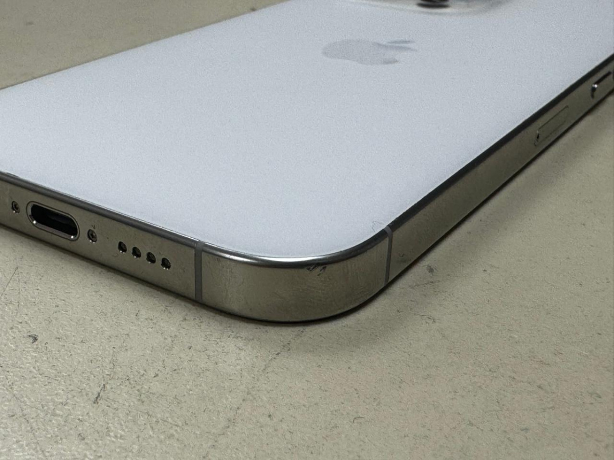 Смартфон Apple Iphone 16 Pro Max 256Gb