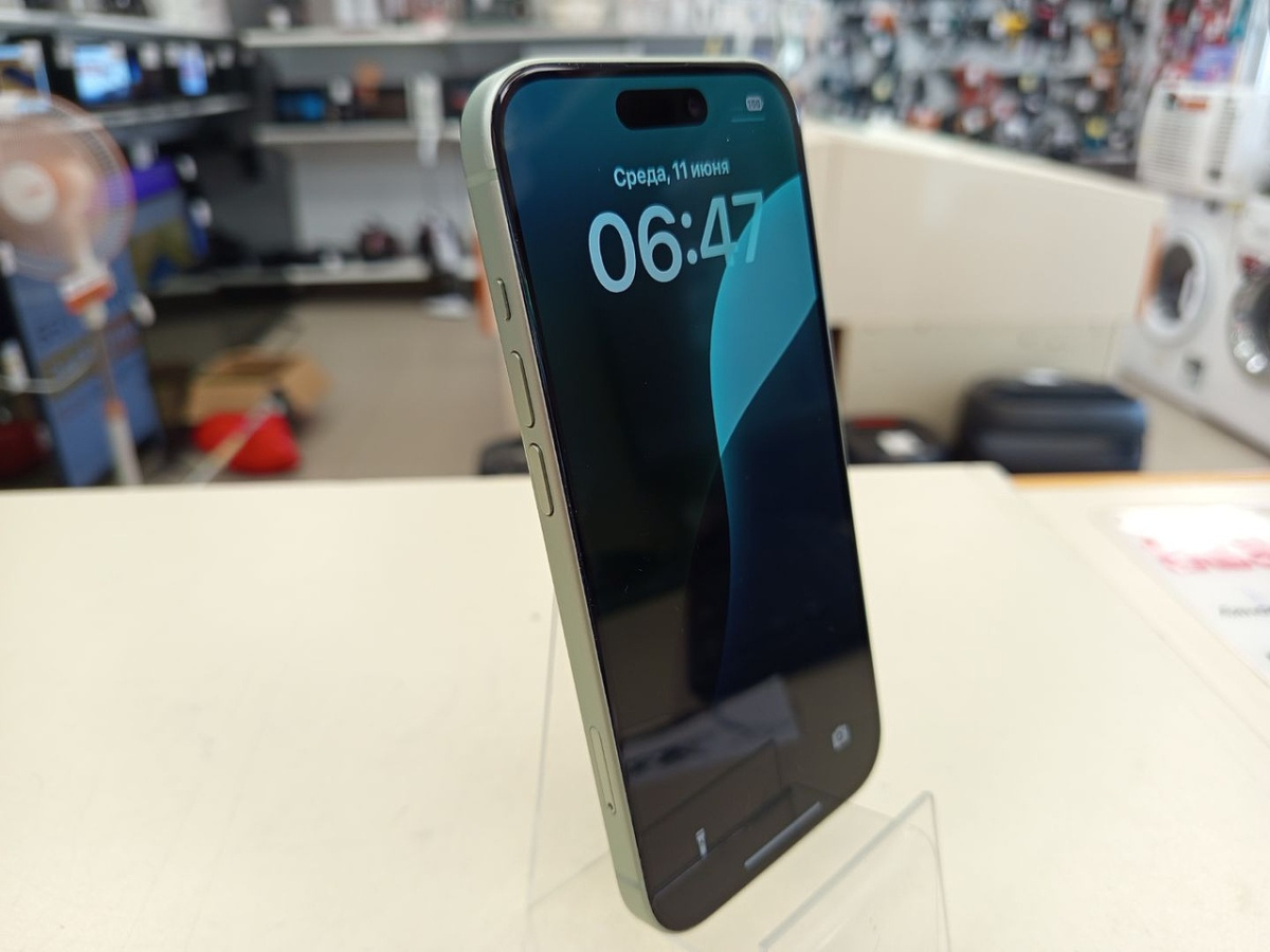 Смартфон Apple Iphone 15 128Gb