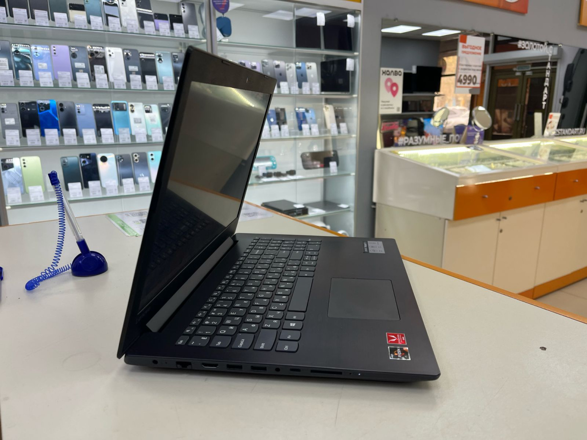 Ноутбук Lenovo; Ryzen 5 2500U, Intel Iris Graphics 540, 4 Гб, 512 GB, Нет