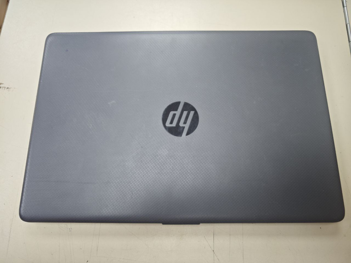 Ноутбук HP 255 G8; Athlon 3150, AMD Radeon (TM) Graphics, 4 Гб, 120 Гб, Нет