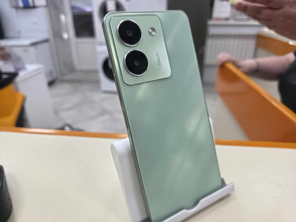 Смартфон Vivo Y27S 8/256