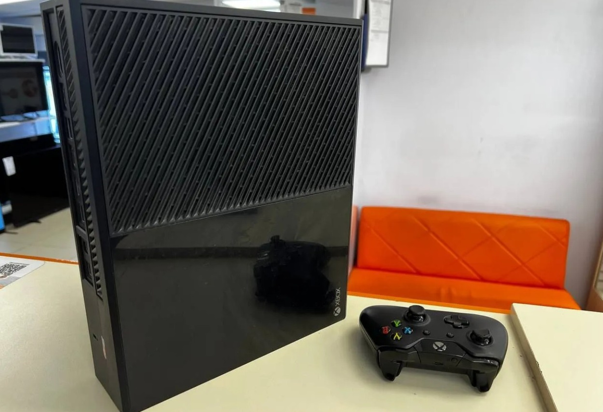Игровая приставка Xbox One 500Gb