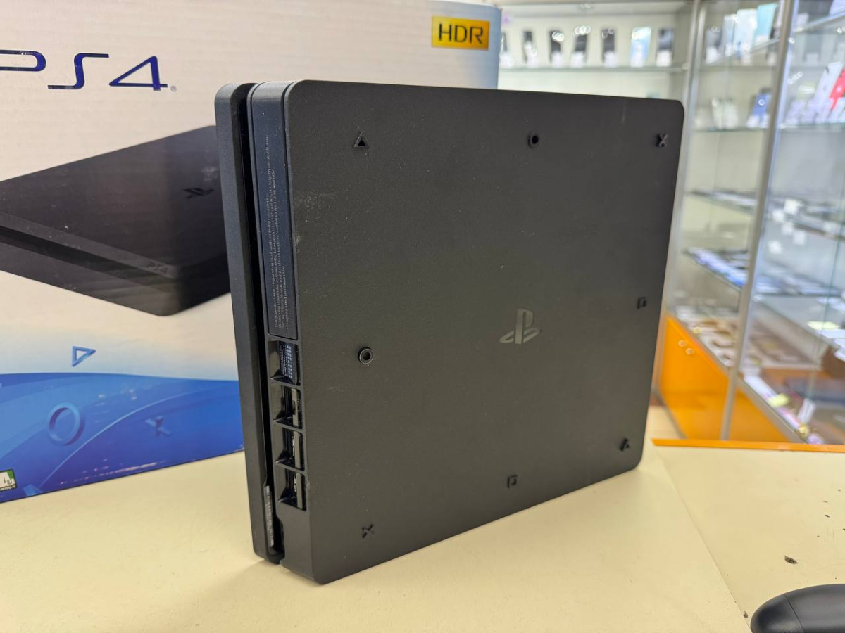 Игровая приставка PlayStation 4 Slim 1Tb Игровая приставка PlayStation 4 Slim 1Tb