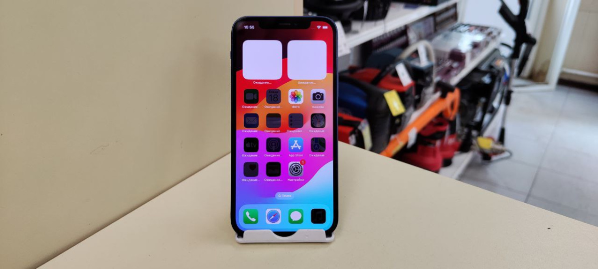 Смартфон Apple iPhone 12 64Gb