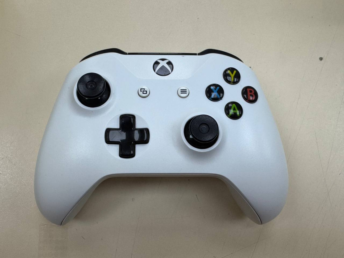 Игровая приставка Xbox One S 1TB