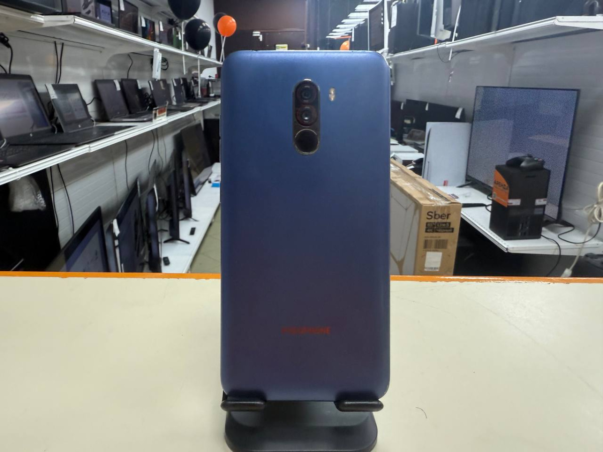 Смартфон Xiaomi Pocophone F1 6/128