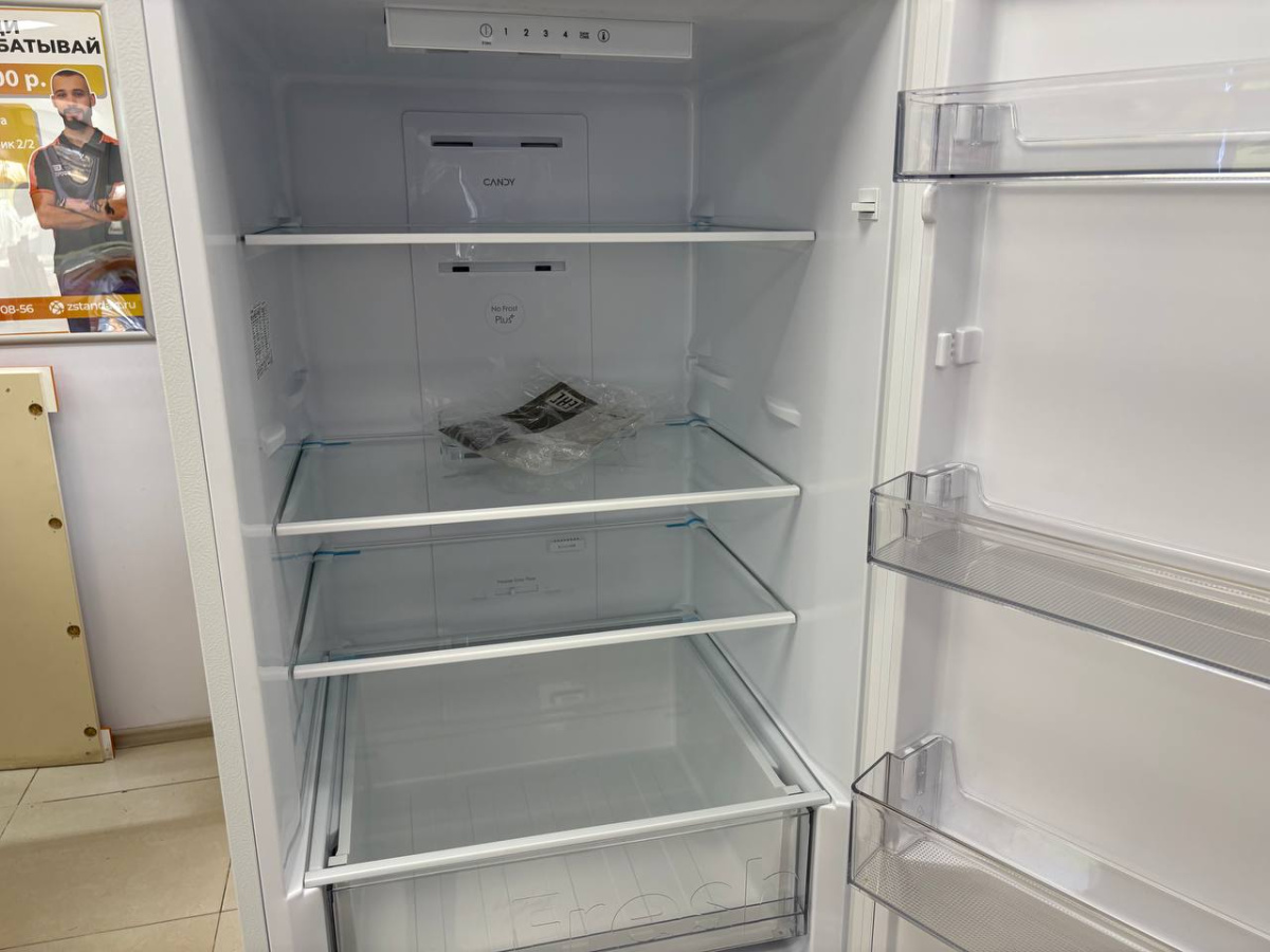 Холодильник Candy CCRN6180W