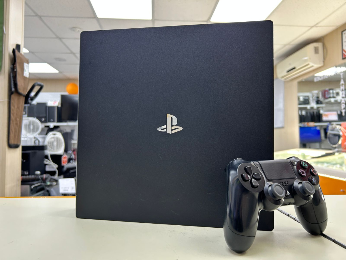 Игровая приставка PlayStation 4 Pro 1Tb