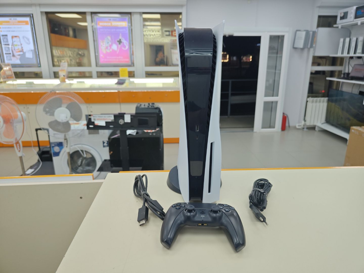 Игровая приставка PlayStation 5 825Gb (С дисководом)
