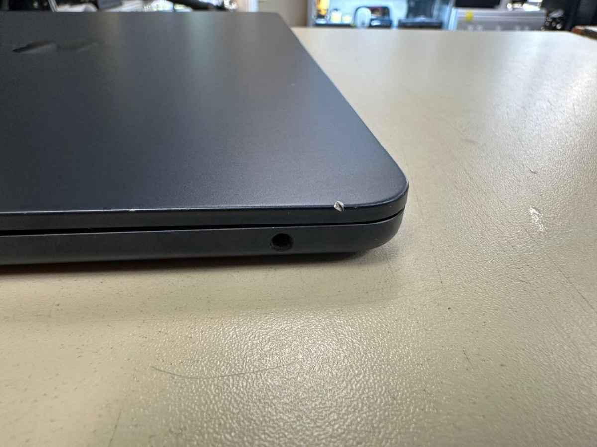 Ноутбук Apple MacBookAir 13 дюймов M2 A2681 (2022)