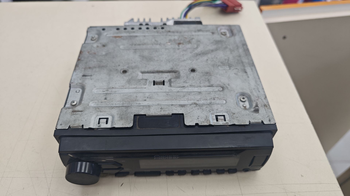 Автомагнитола Pioneer DEH-1900UBG