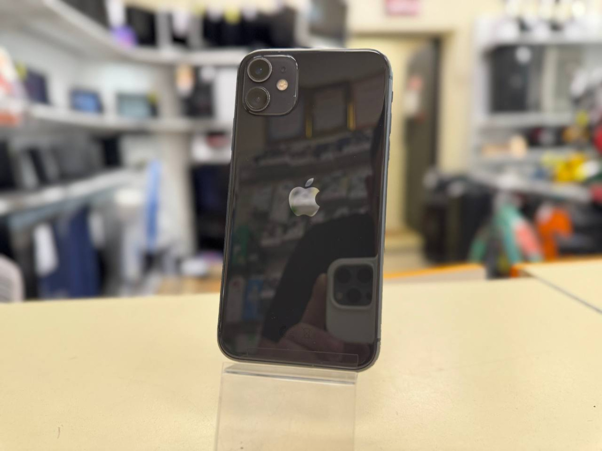 Смартфон Apple iPhone 11 64Gb