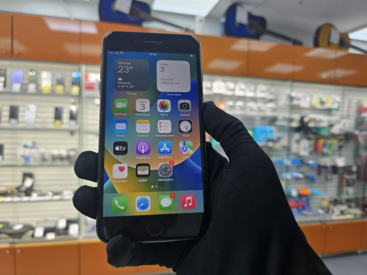Смартфон Apple iPhone 8 Plus 64Gb